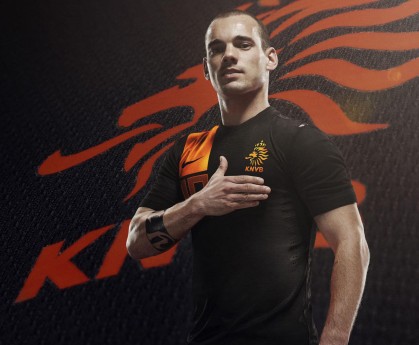 乐鱼体育官网入口-德甲第九轮拜仁慕尼黑三比零击败勒沃库森，新赛季15场全胜！，拜仁慕尼黑联赛